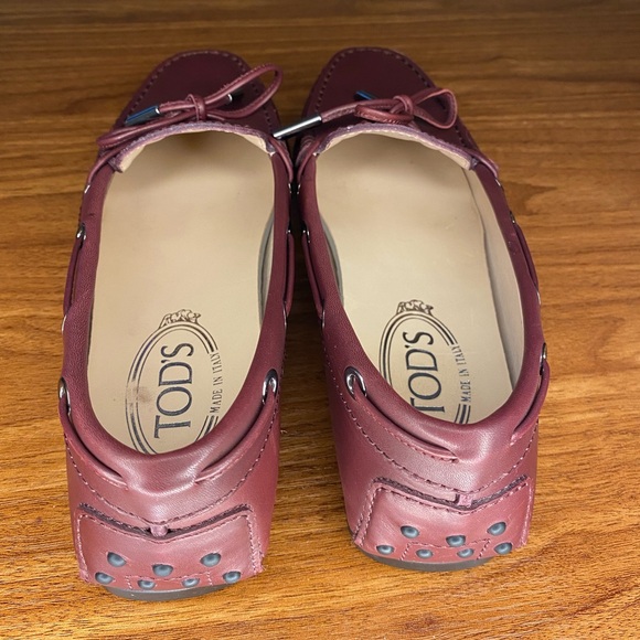 Tod’s Women’s Burgundy Leather Gomma Loafers. Size eu 37/ us 6.5 - Picture 4 of 12